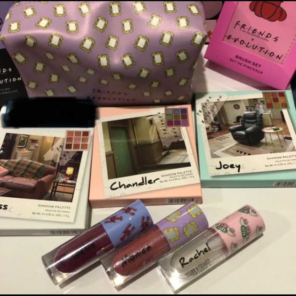 REVOLUTION X FRIENDS SHOW MAKEUP 11 ITEMS all new - Picture 2 of 8